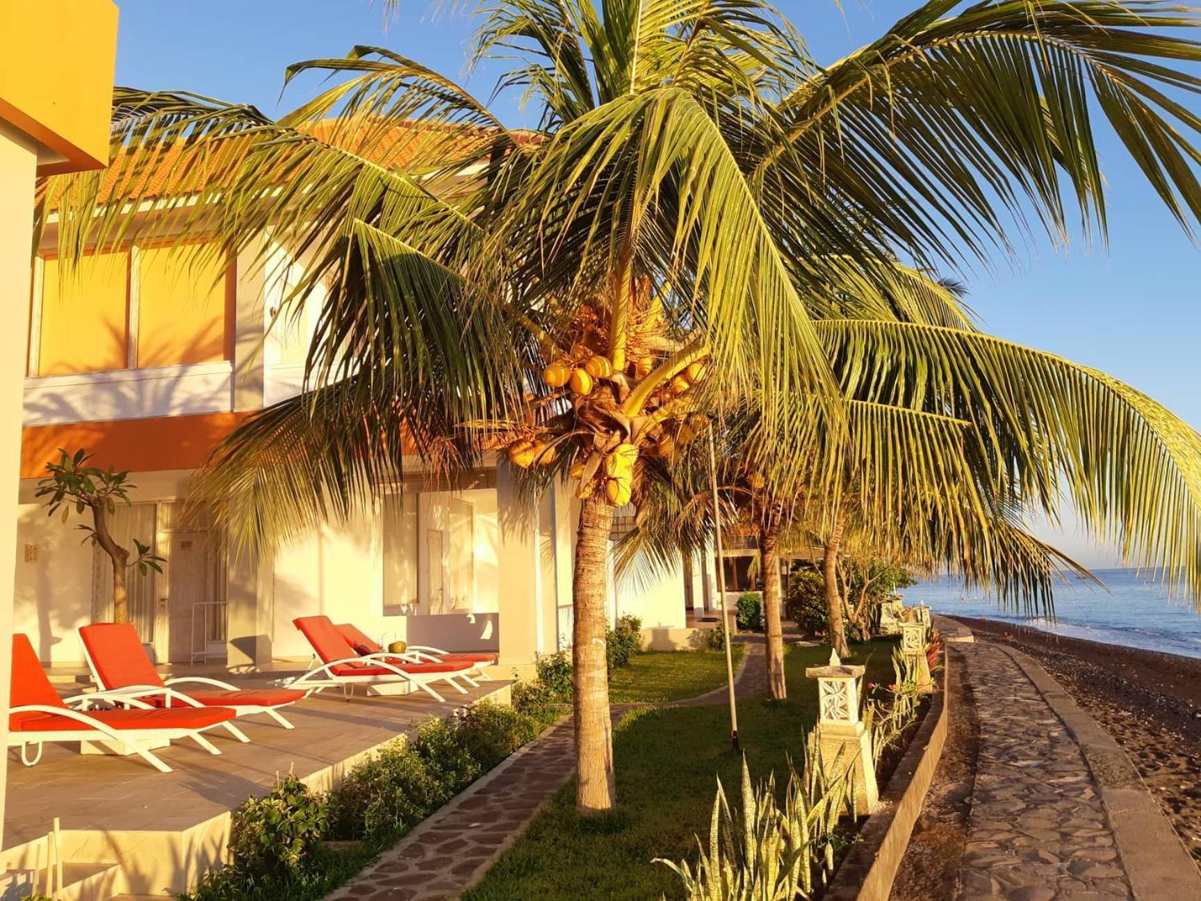 Bondalem Beach Club Tejakula Buitenkant foto